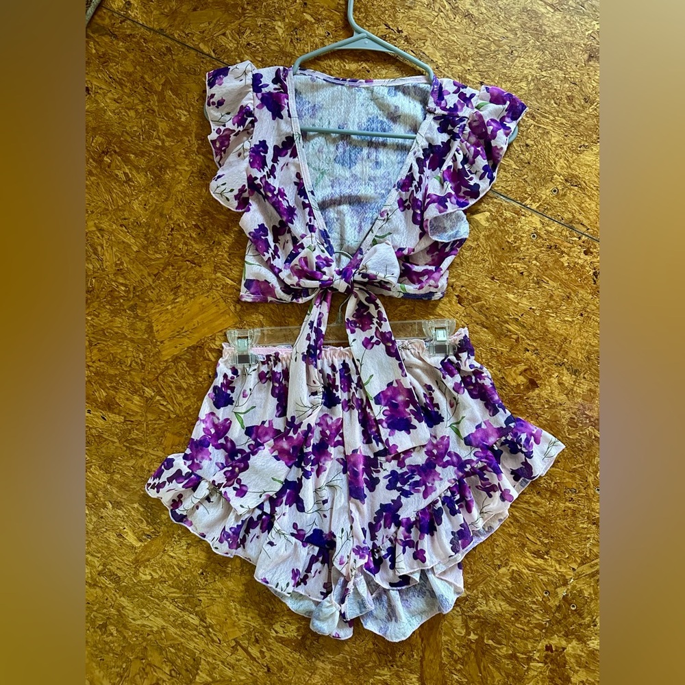 Floral Purple and White Ruffle Two-Piece Lounge Set